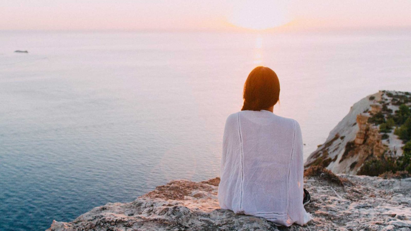 Woman admiring the ocean
