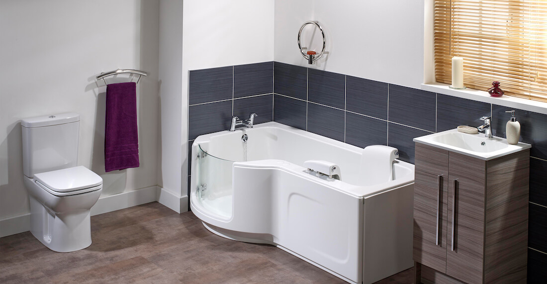 PShaped Walkin Bath The Paradise